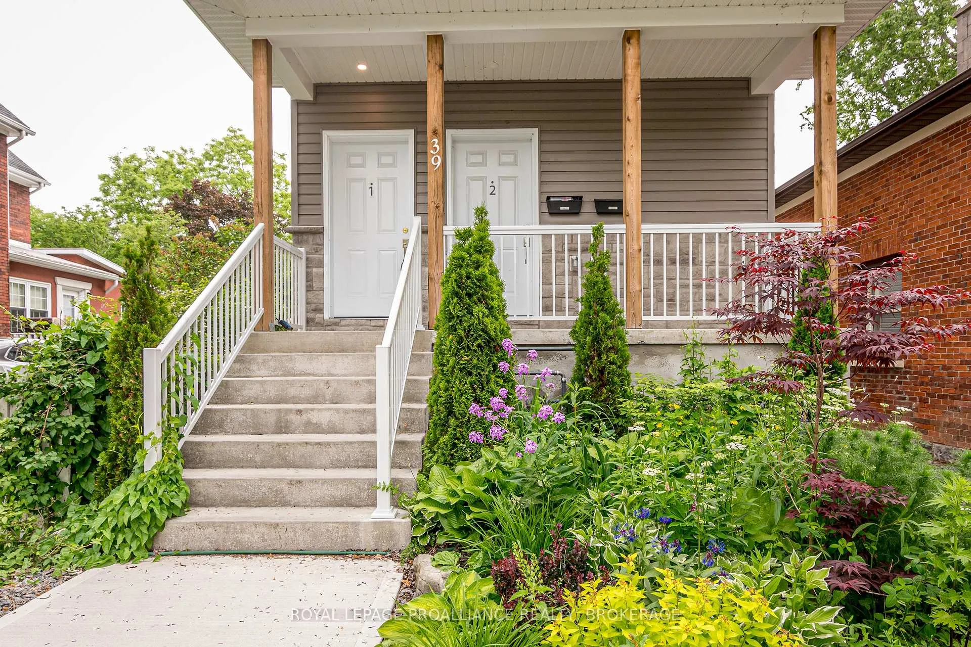 Photo 2 of 39 Ellerbeck Street, Kingston, Central City East — HOMEH
