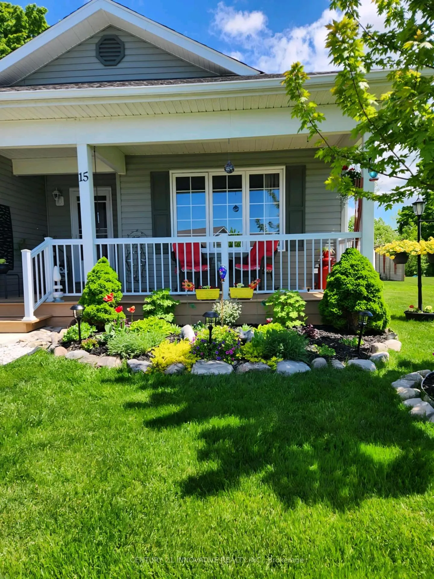 Photo 4 of 15 Aisworth Drive, Ramara, Atherley — HOMEH