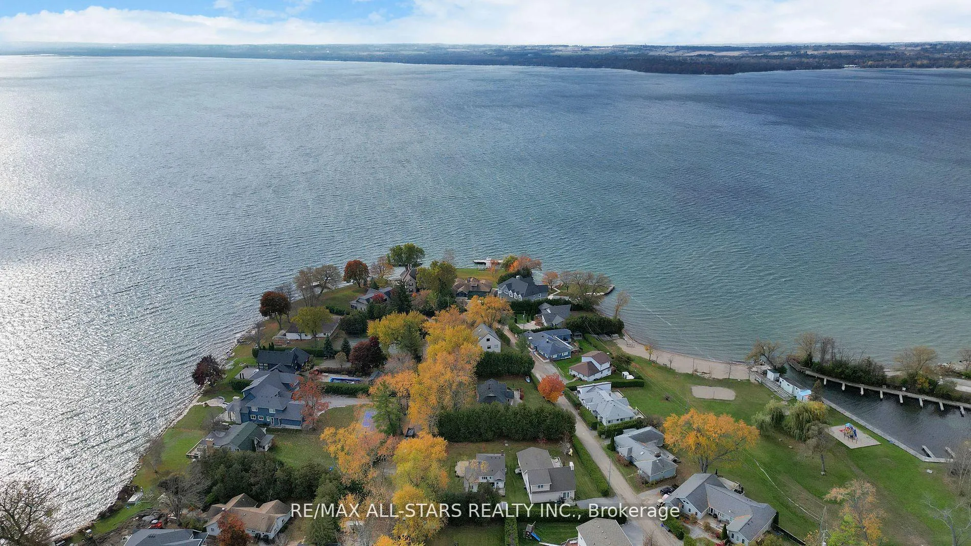 Photo 38 of 8 Tikvah Circle, Georgina, Historic Lakeshore Communities — HOMEH