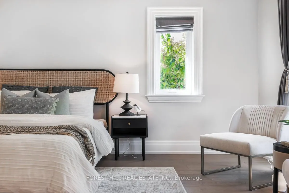 Photo 17 of 15 Strathallan Boulevard, Toronto, Lawrence Park South — HOMEH