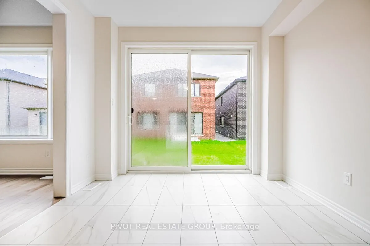 Photo 16 of 19 Moorhart Crescent, Caledon, Rural Caledon — HOMEH
