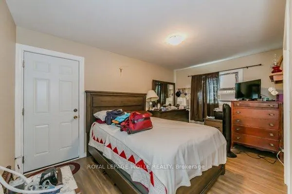 Photo 14 of 43 Secord Avenue, Kitchener — HOMEH