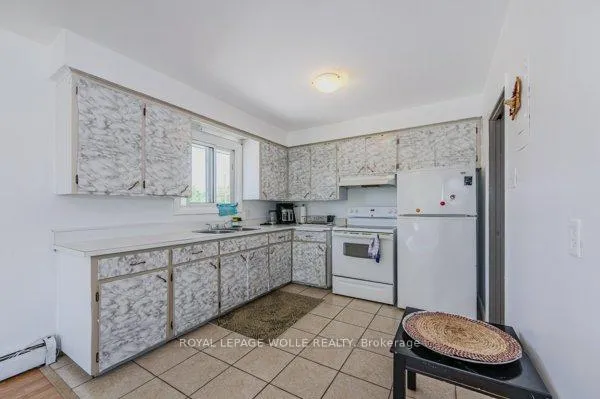 Photo 16 of 43 Secord Avenue, Kitchener — HOMEH