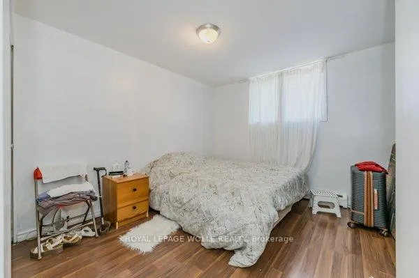 Photo 31 of 43 Secord Avenue, Kitchener — HOMEH