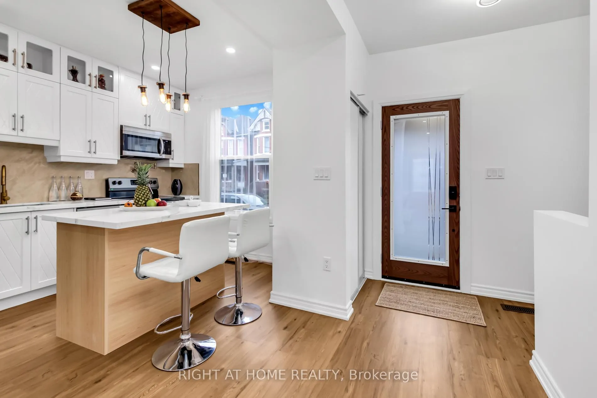 Photo 2 of 37 Ashley Street, Hamilton, Landsdale — HOMEH