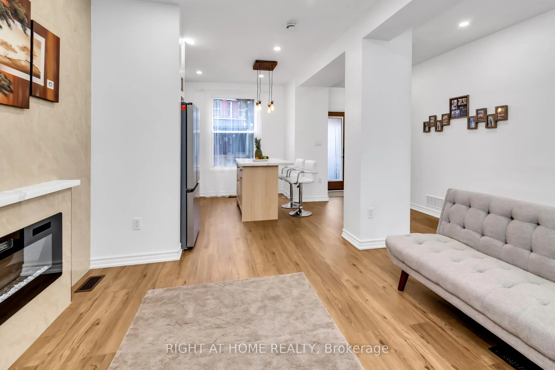 Photo 9 of 37 Ashley Street, Hamilton, Landsdale — HOMEH