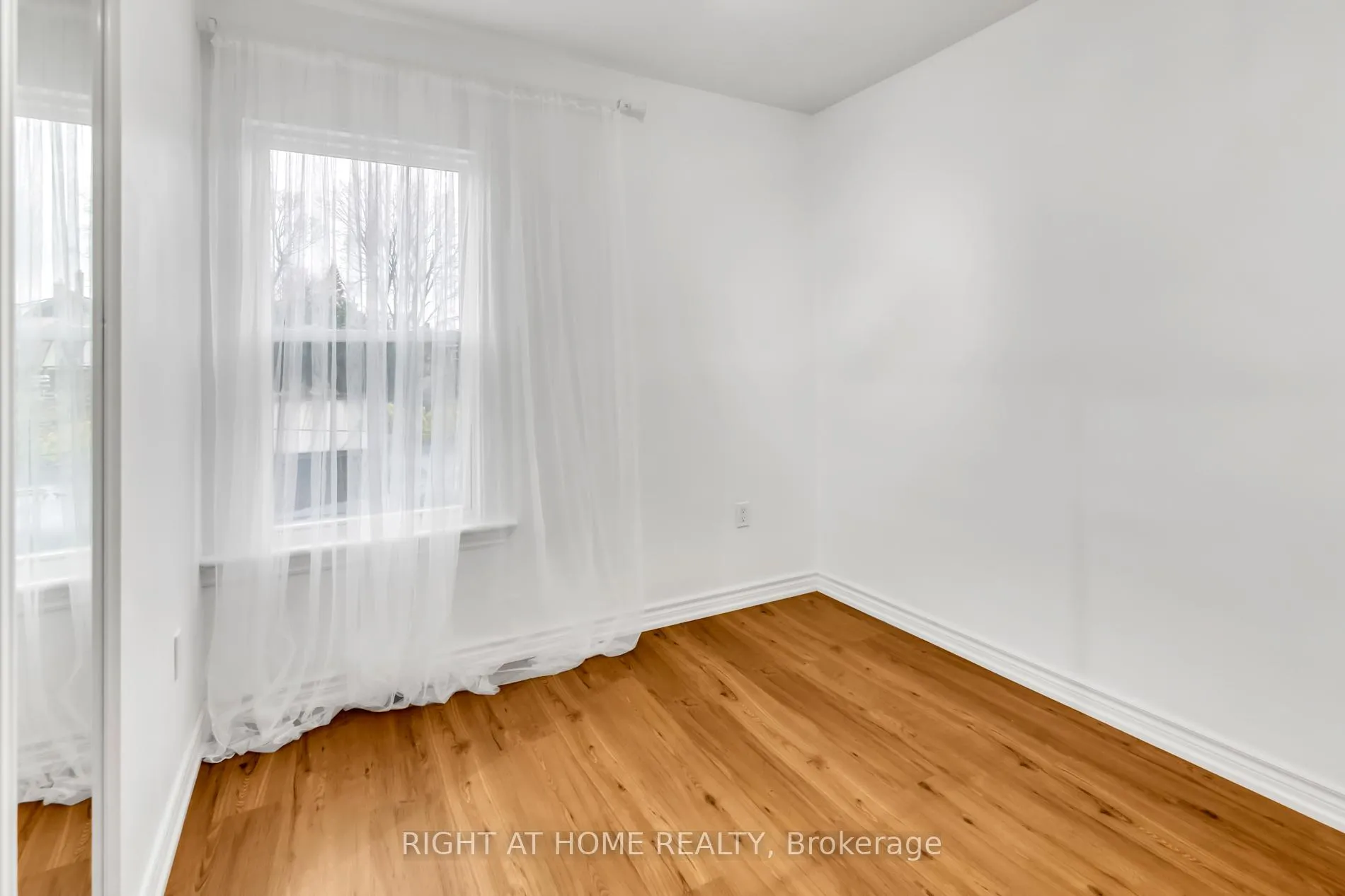 Photo 13 of 37 Ashley Street, Hamilton, Landsdale — HOMEH