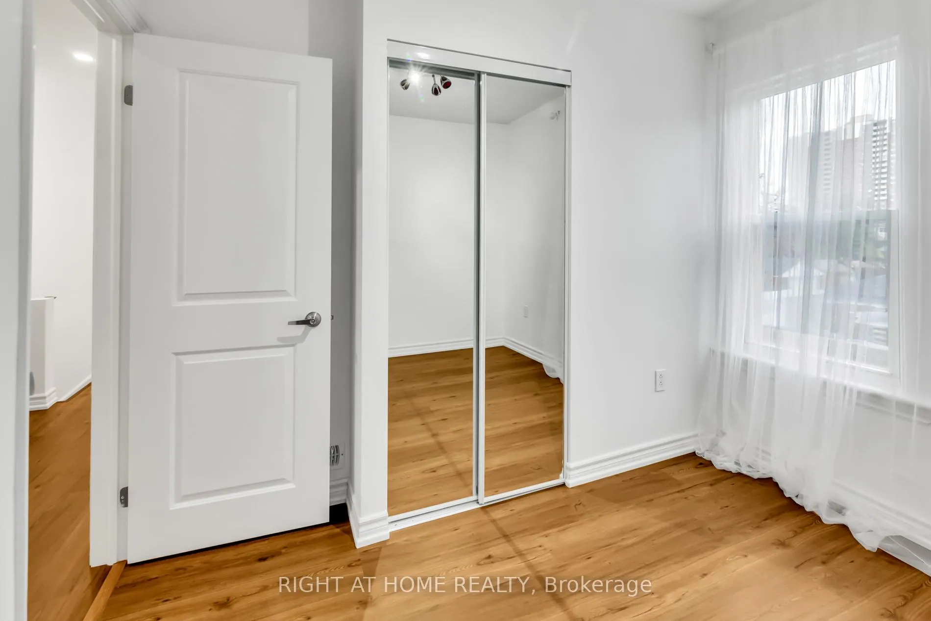 Photo 14 of 37 Ashley Street, Hamilton, Landsdale — HOMEH