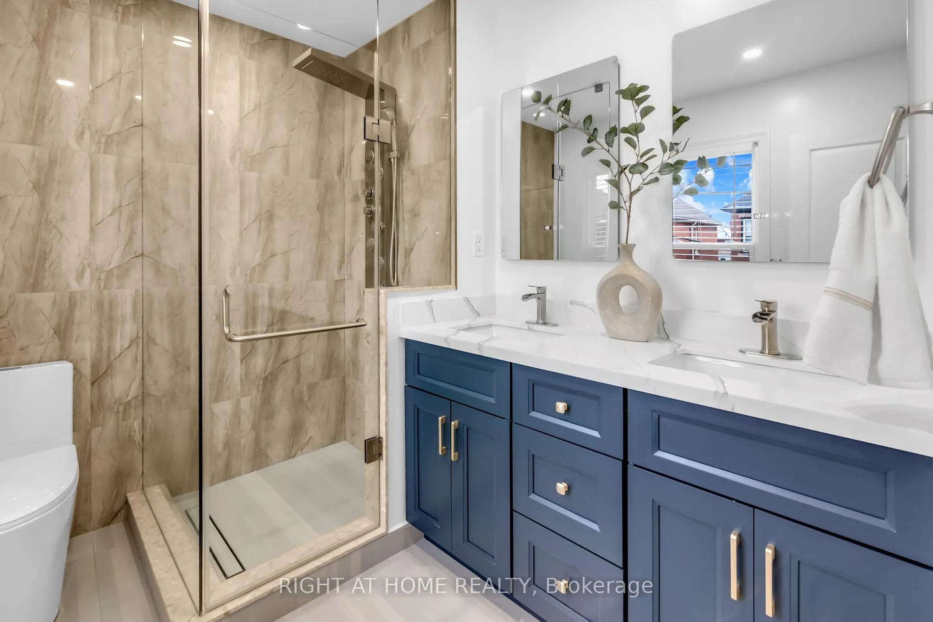 Photo 18 of 37 Ashley Street, Hamilton, Landsdale — HOMEH