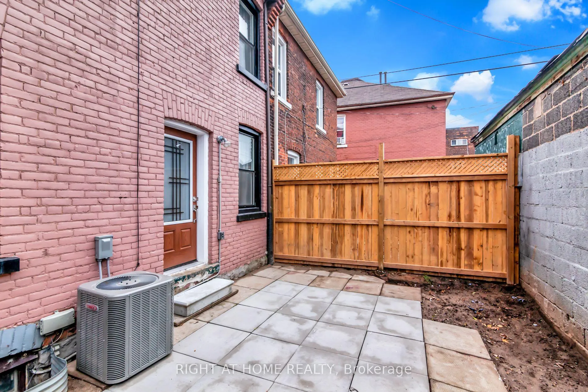 Photo 21 of 37 Ashley Street, Hamilton, Landsdale — HOMEH
