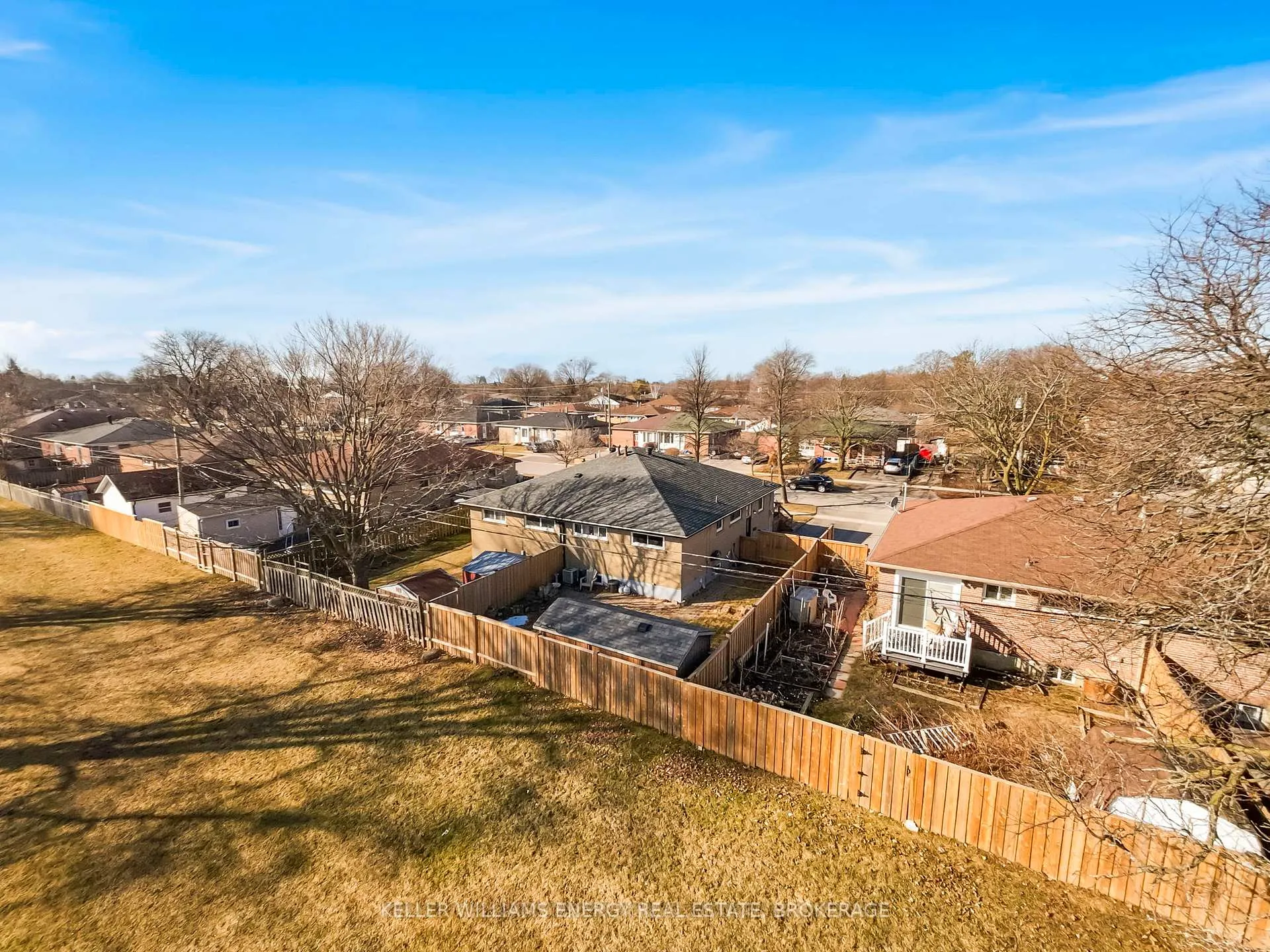 Photo 27 of 313 Rosedale Drive, Whitby, Downtown Whitby — HOMEH