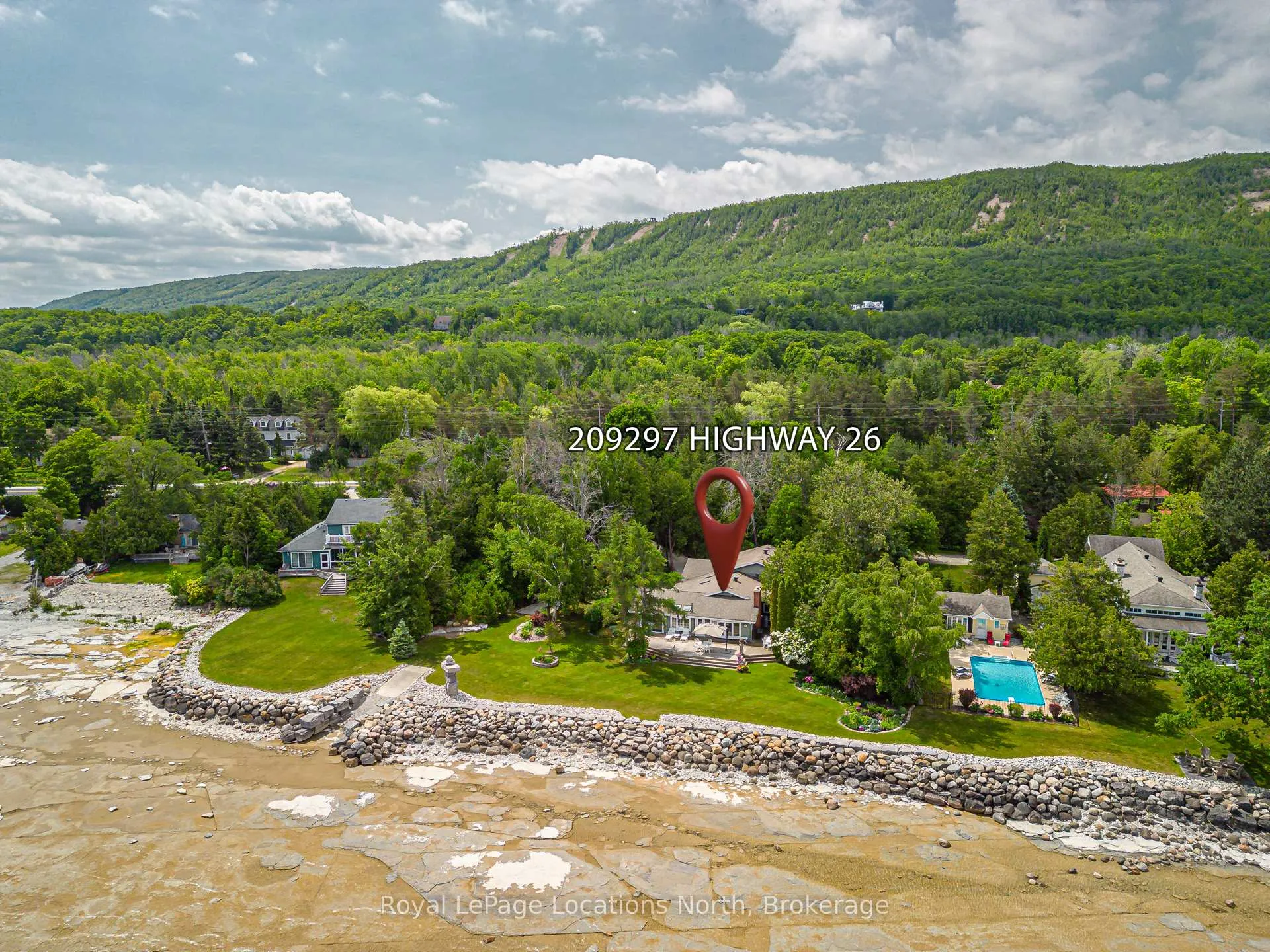 Front of 209297 26 Highway W
