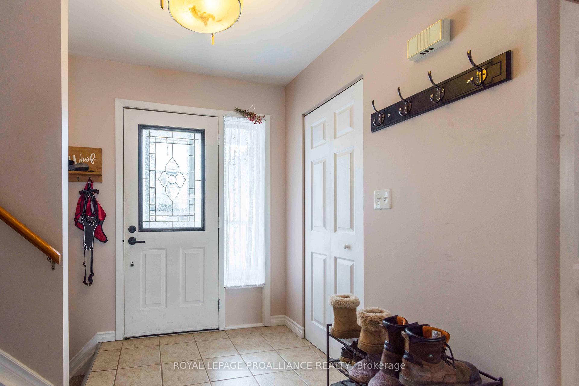 Photo 5 of 35 Robertson Lane, Belleville, Belleville Ward — HOMEH