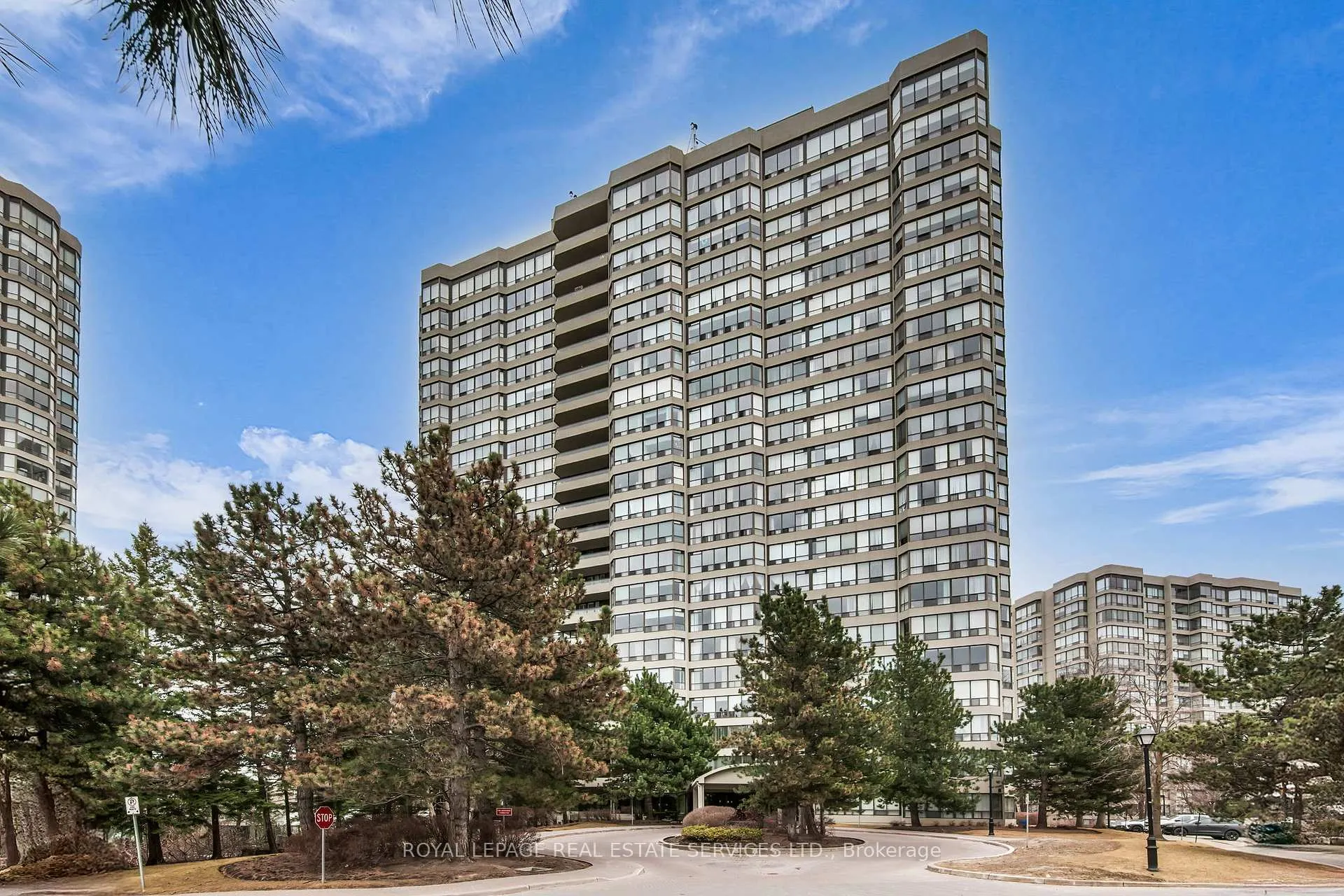 Front of Unit 708, 24 Hanover Road