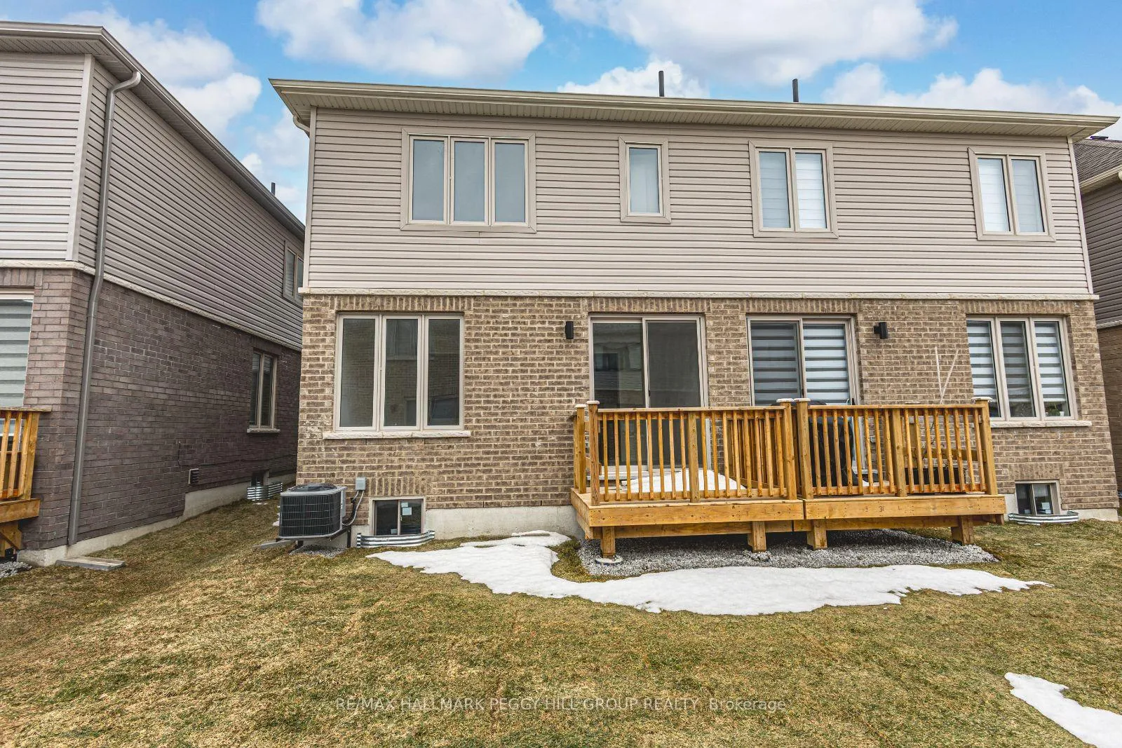 Photo 13 of 76 West Oak Trail, Barrie, Rural Barrie Southeast — HOMEH