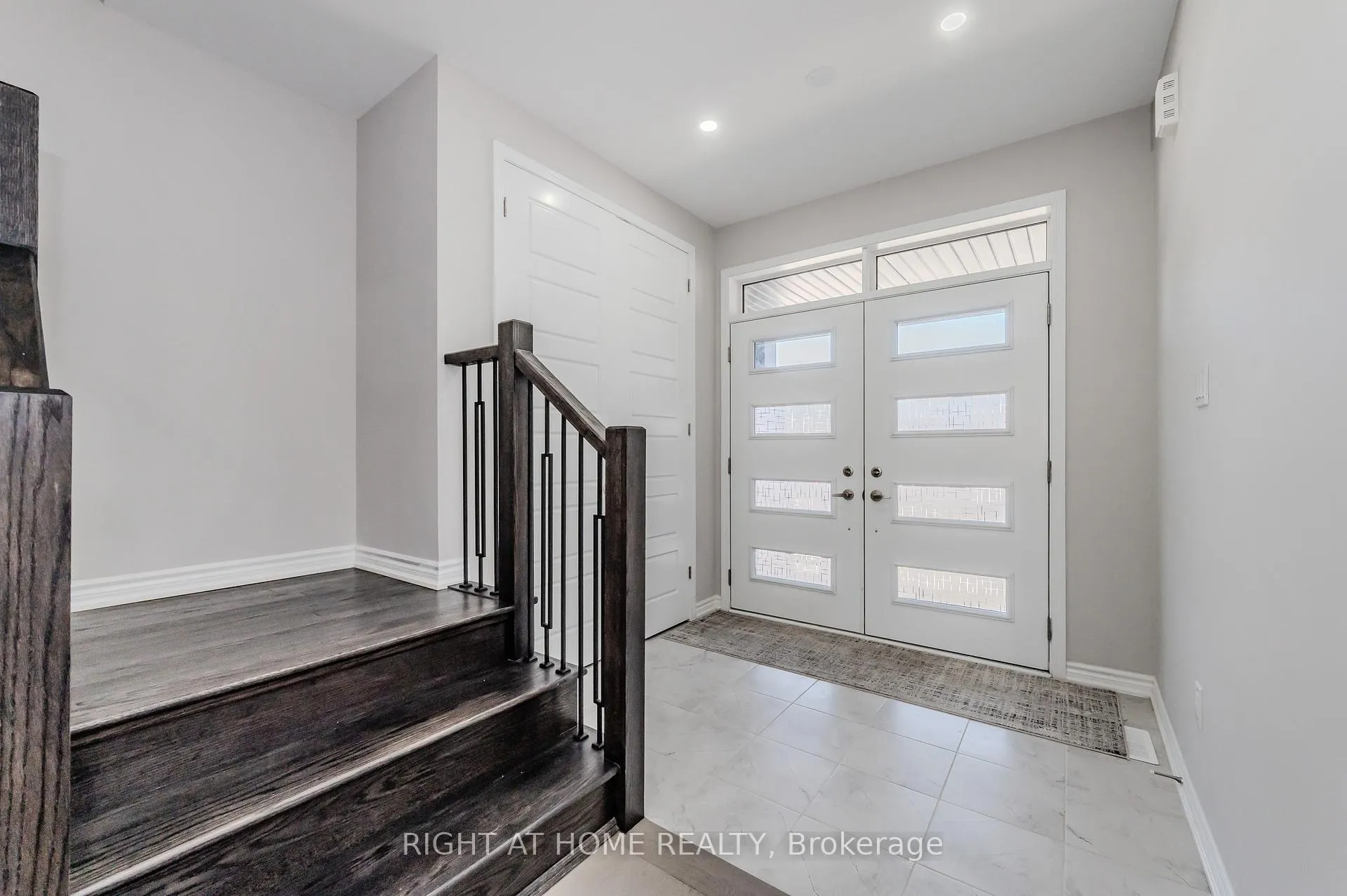 Photo 3 of 154 HiStand Trail, Kitchener — HOMEH
