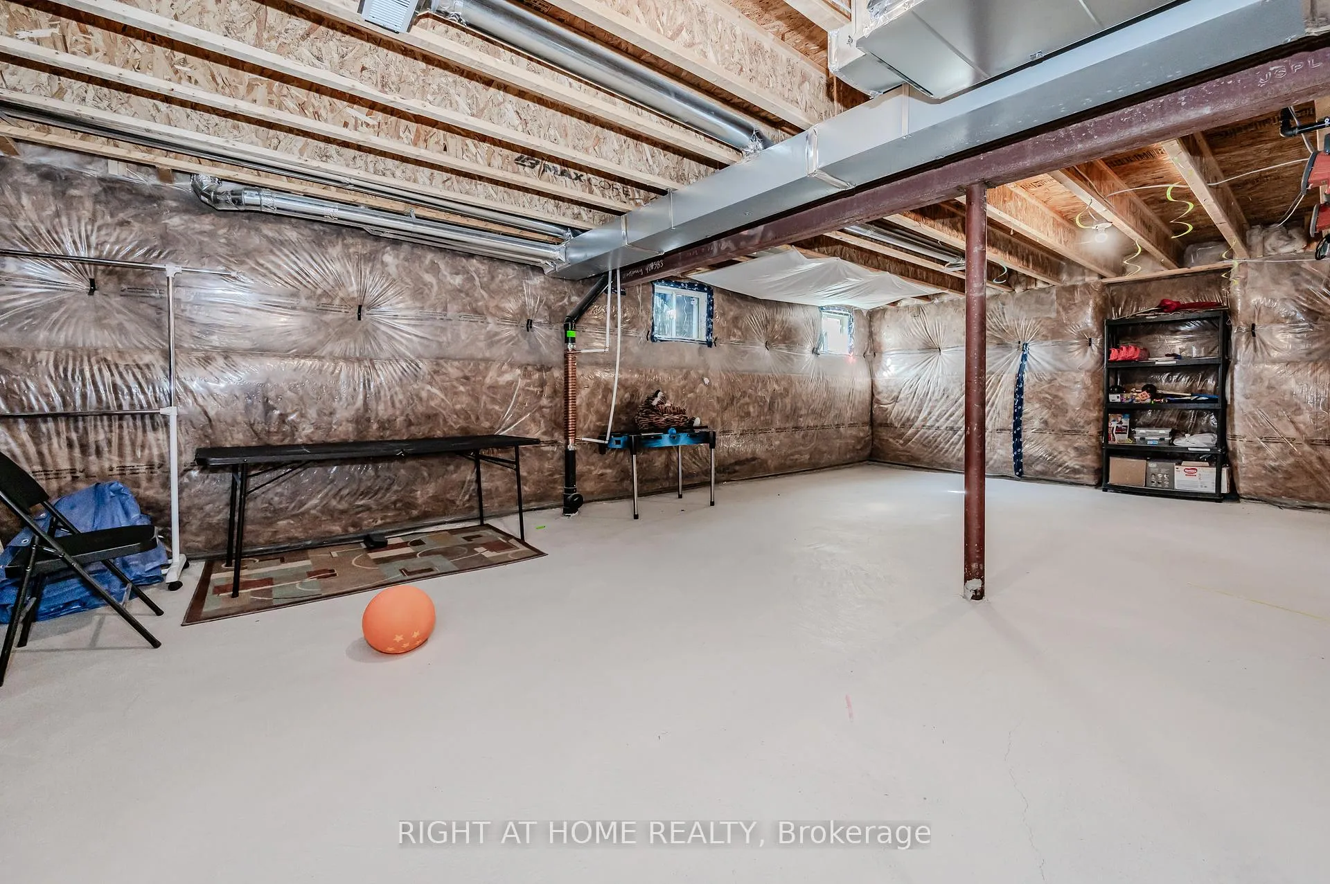 Photo 20 of 154 HiStand Trail, Kitchener — HOMEH