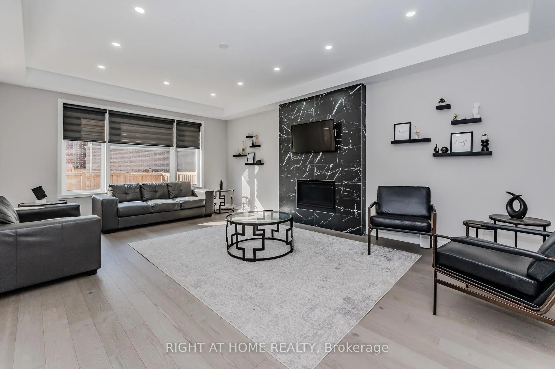 Photo 32 of 154 HiStand Trail, Kitchener — HOMEH