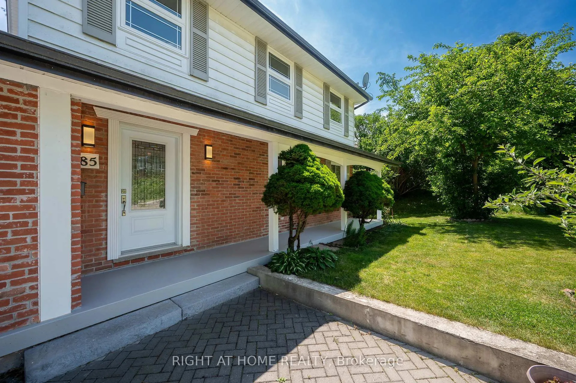 Photo 5 of 85 Robinhood Drive, Hamilton, Dundas — HOMEH