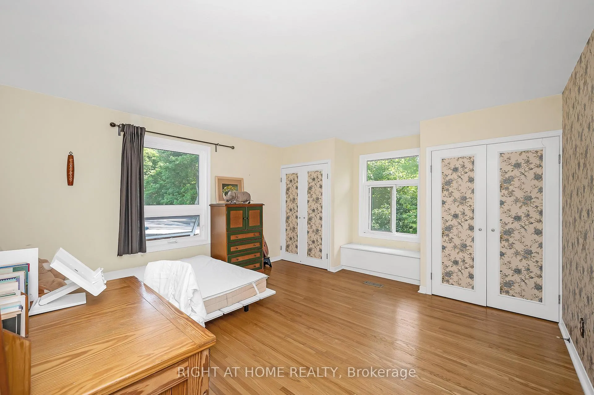 Photo 23 of 85 Robinhood Drive, Hamilton, Dundas — HOMEH