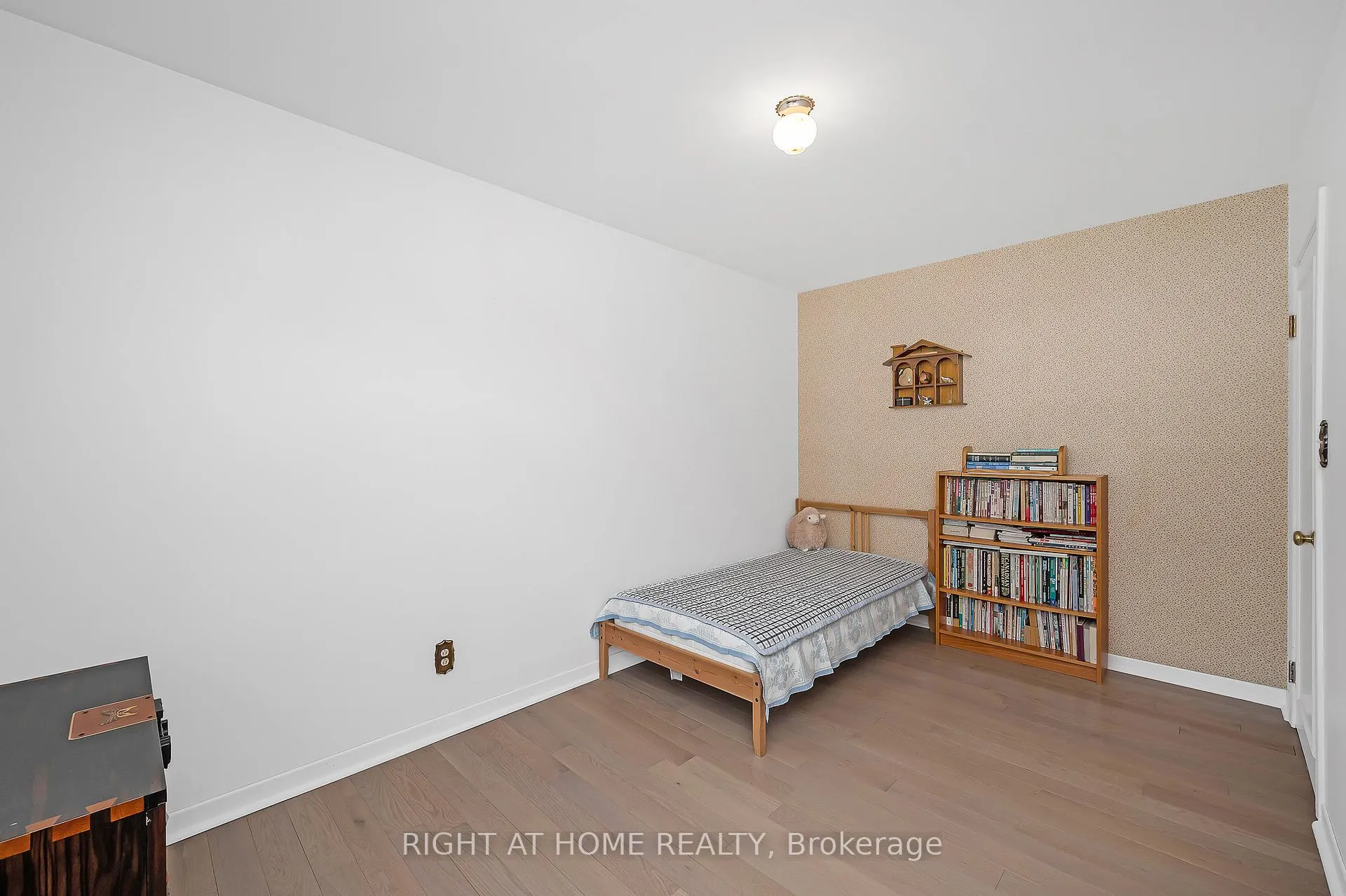 Photo 26 of 85 Robinhood Drive, Hamilton, Dundas — HOMEH