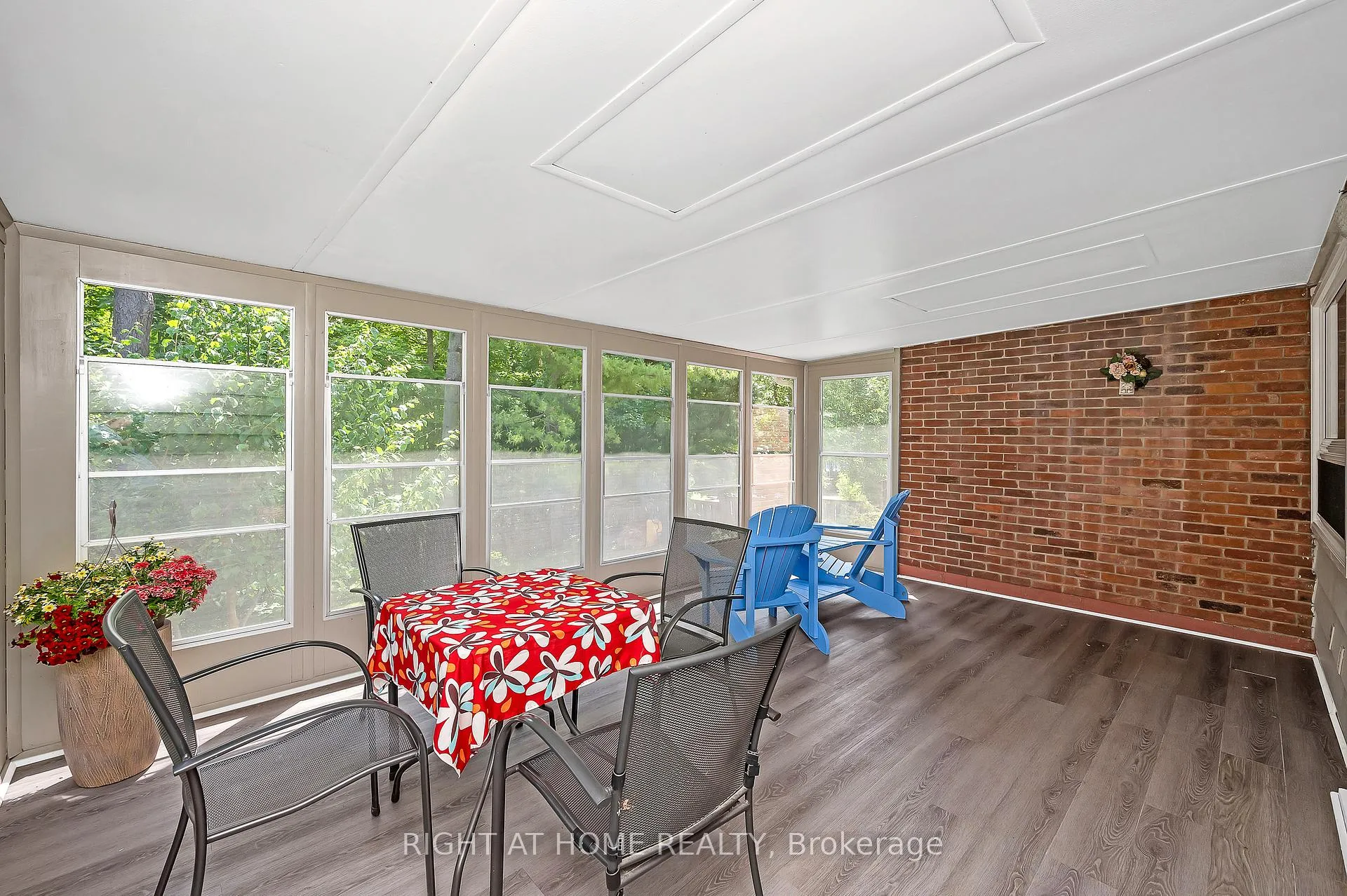 Photo 28 of 85 Robinhood Drive, Hamilton, Dundas — HOMEH