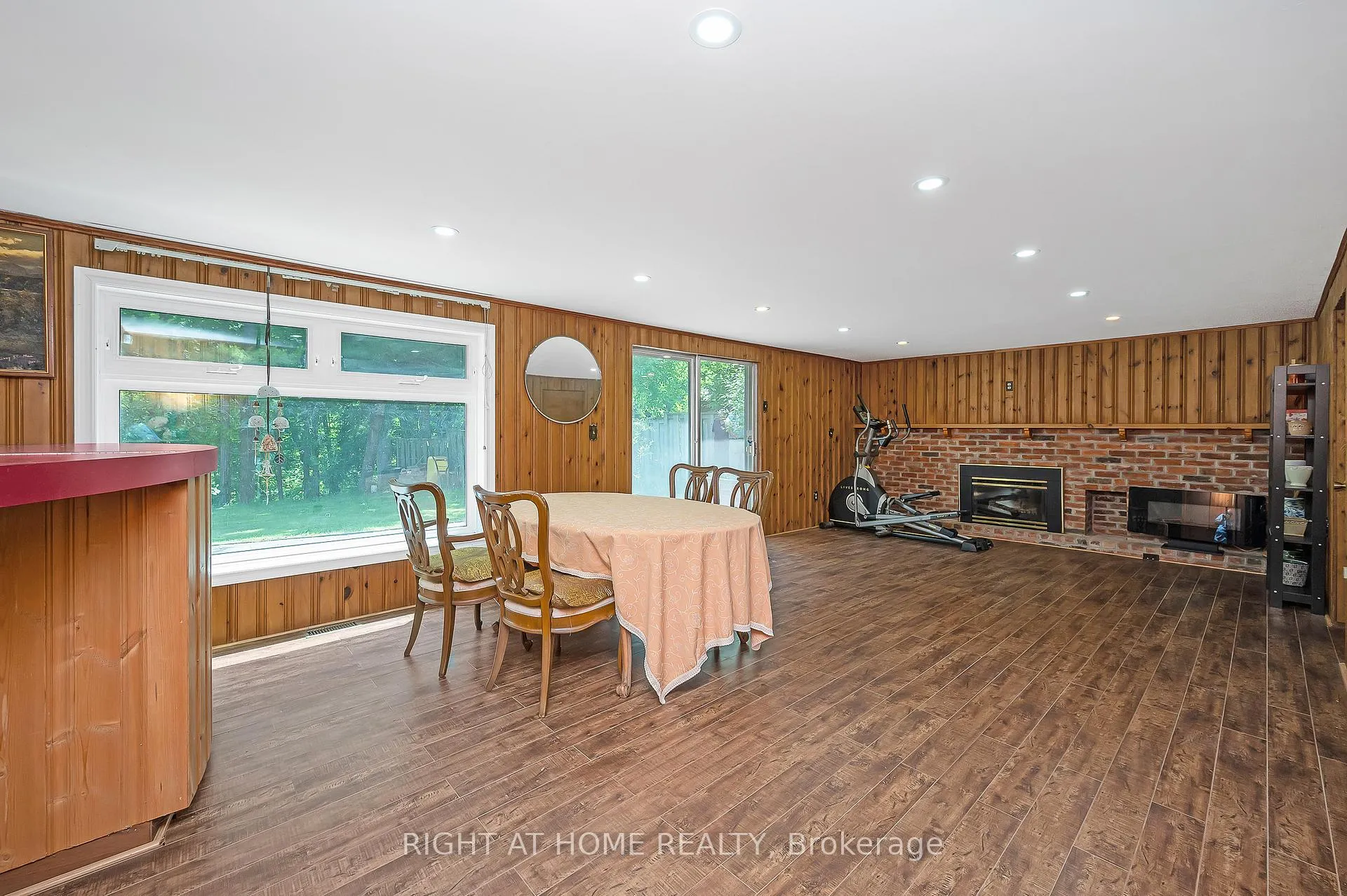 Photo 29 of 85 Robinhood Drive, Hamilton, Dundas — HOMEH