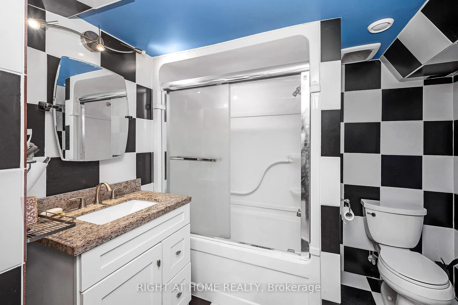 Photo 34 of 85 Robinhood Drive, Hamilton, Dundas — HOMEH