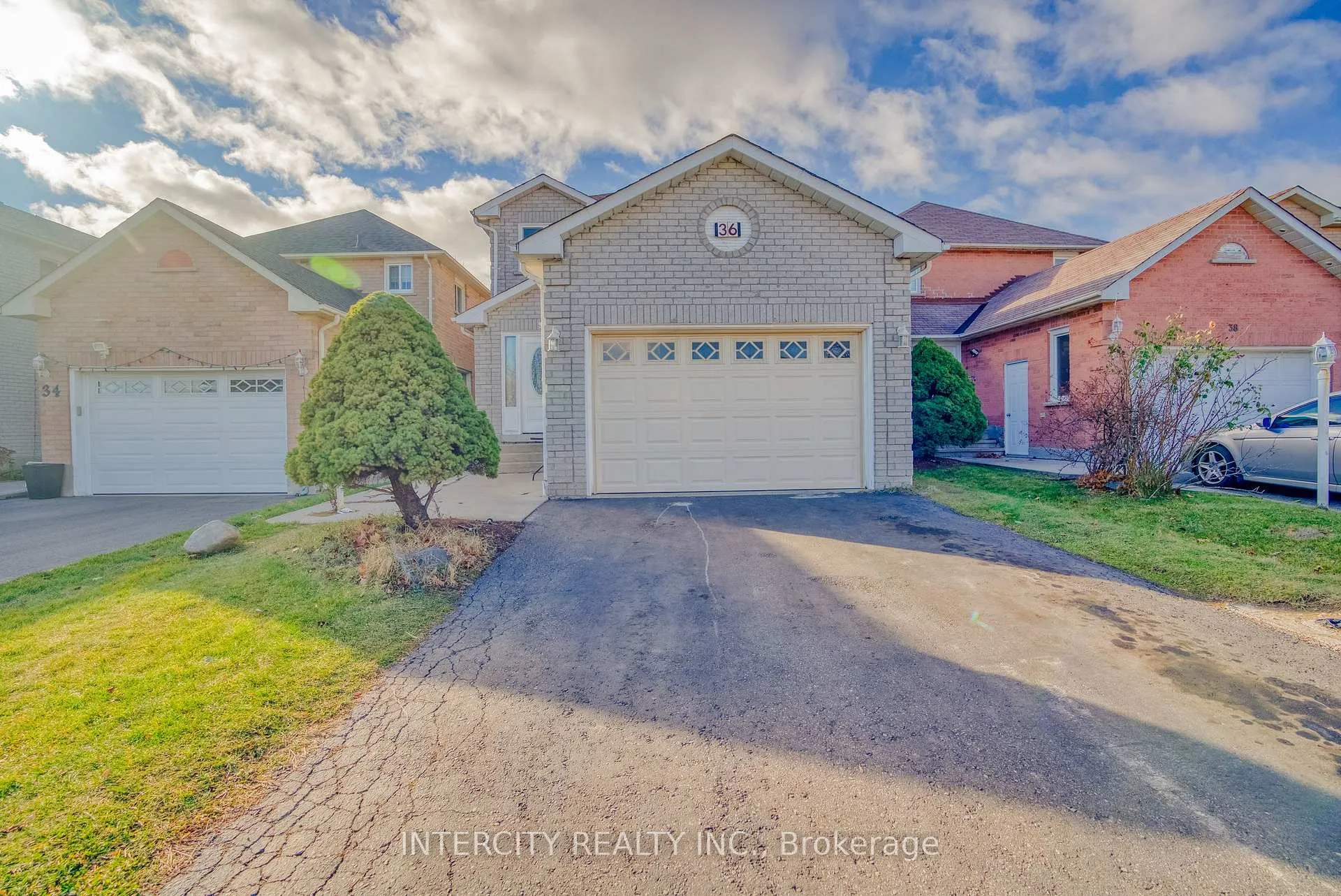 Front of 36 Merganser Crescent