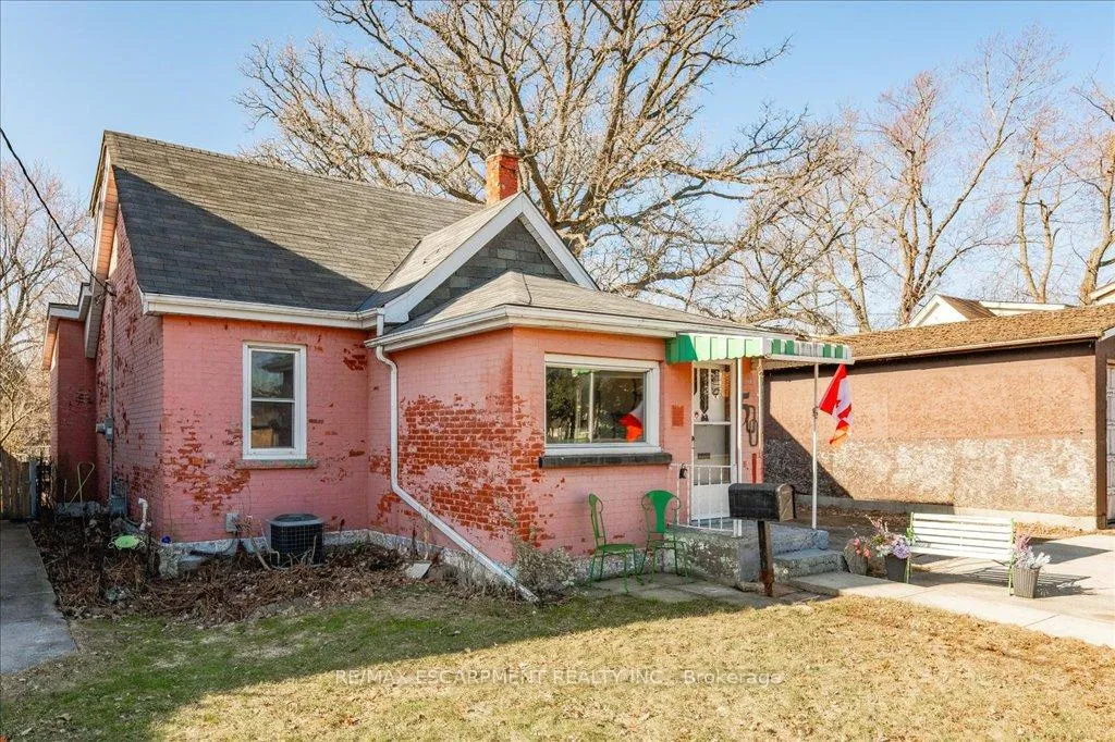 Photo 2 of 500 Queensdale Avenue E, Hamilton, Eastmount — HOMEH