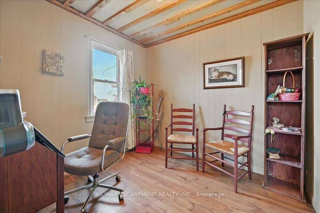 Photo 11 of 500 Queensdale Avenue E, Hamilton, Eastmount — HOMEH