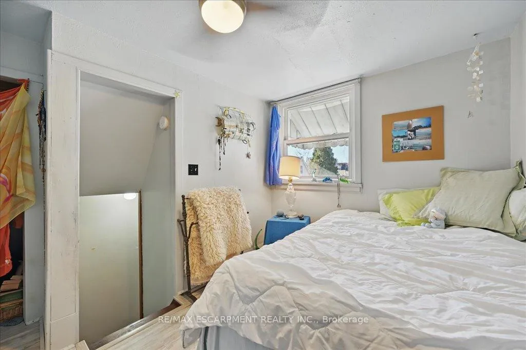 Photo 22 of 500 Queensdale Avenue E, Hamilton, Eastmount — HOMEH