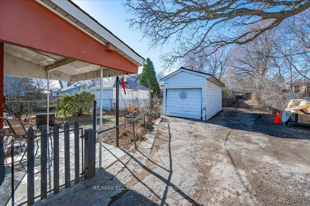 Photo 24 of 500 Queensdale Avenue E, Hamilton, Eastmount — HOMEH