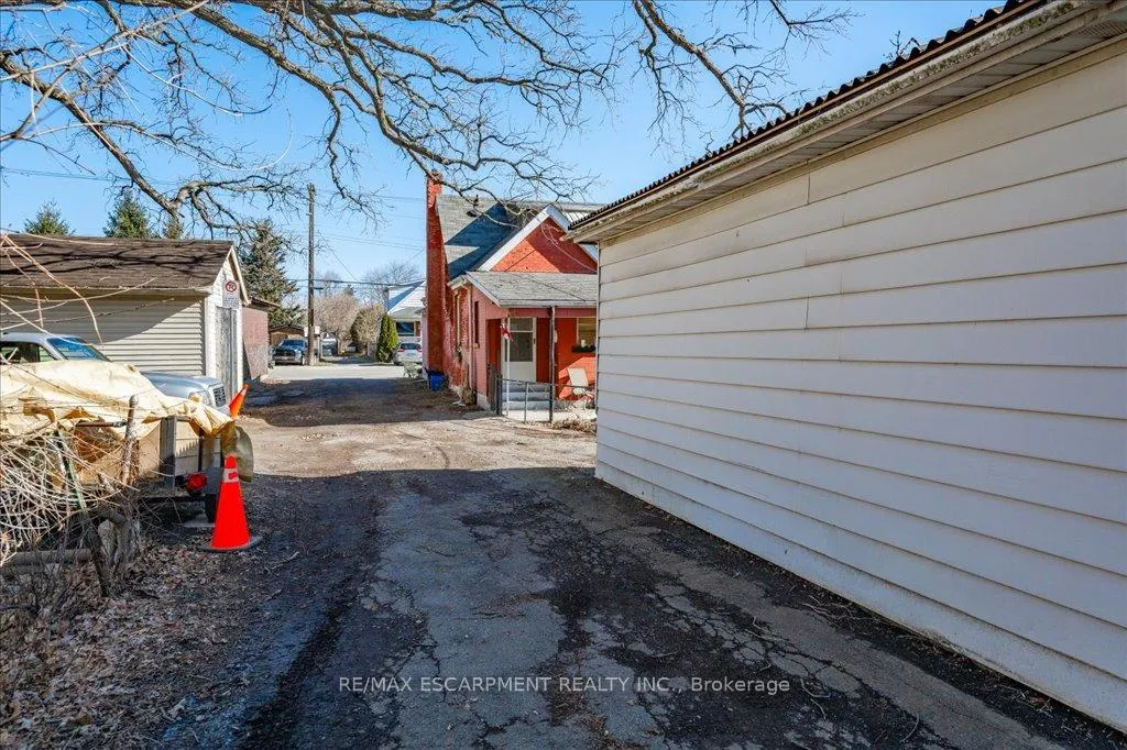 Photo 25 of 500 Queensdale Avenue E, Hamilton, Eastmount — HOMEH
