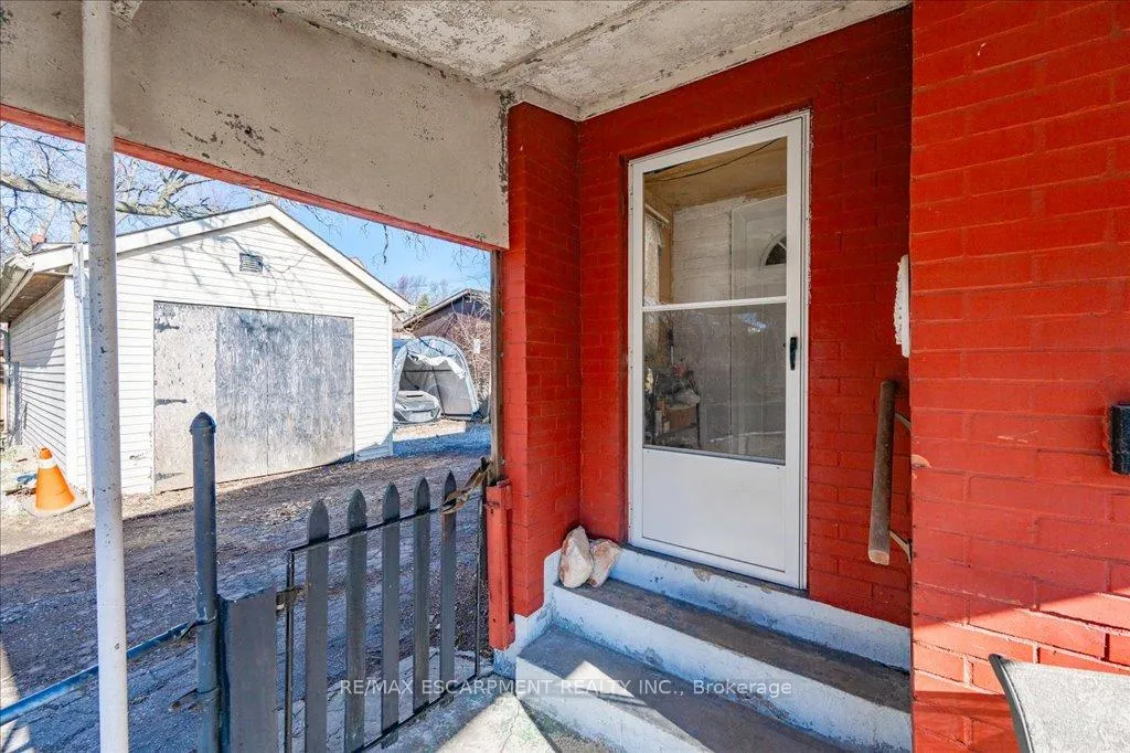 Photo 29 of 500 Queensdale Avenue E, Hamilton, Eastmount — HOMEH