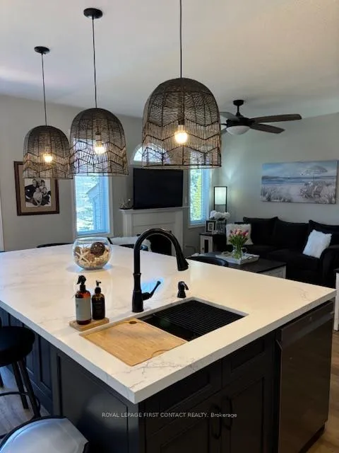Photo 3 of 74 Meadowlark Boulevard, Wasaga Beach — HOMEH