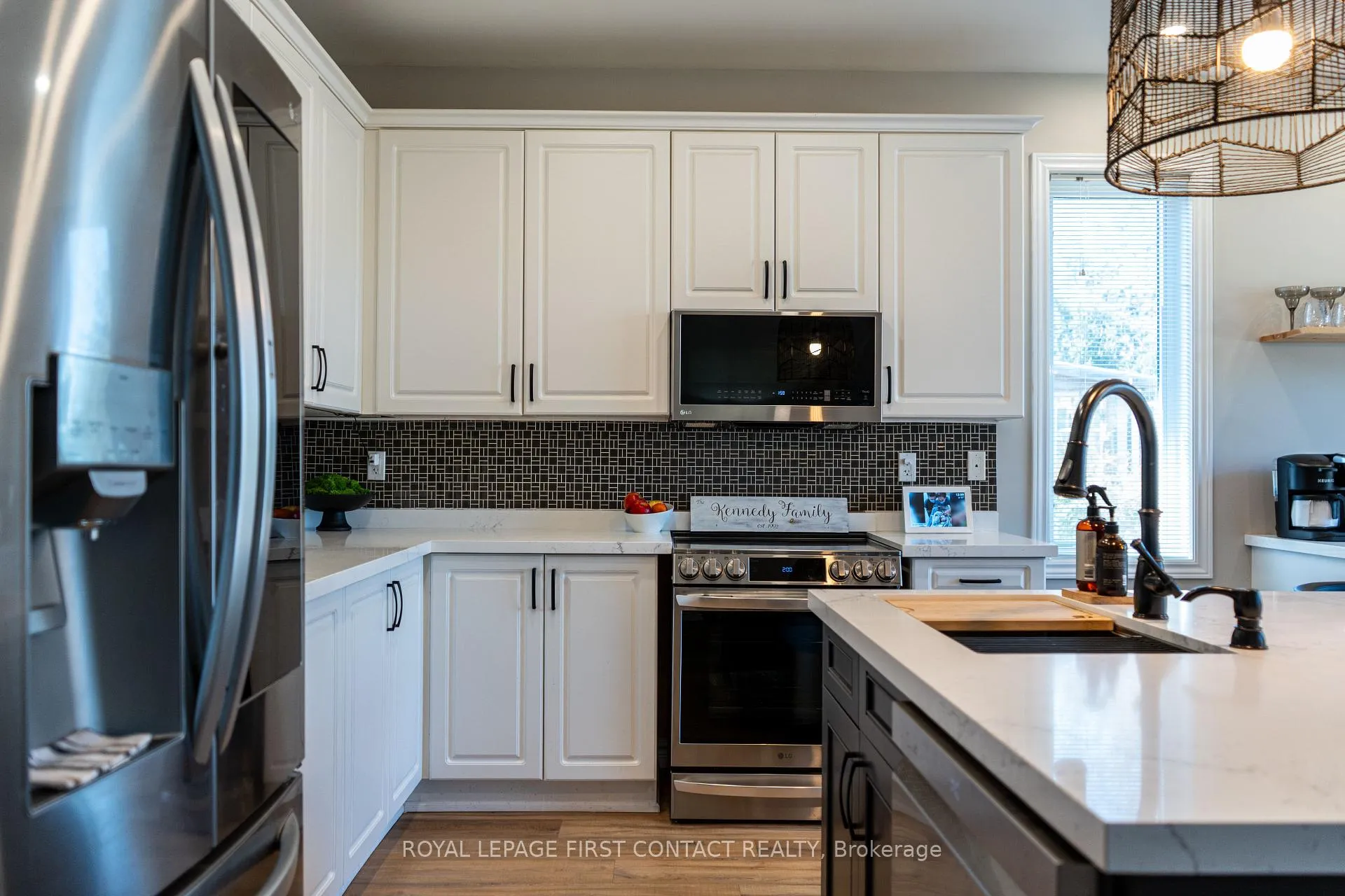 Photo 7 of 74 Meadowlark Boulevard, Wasaga Beach — HOMEH