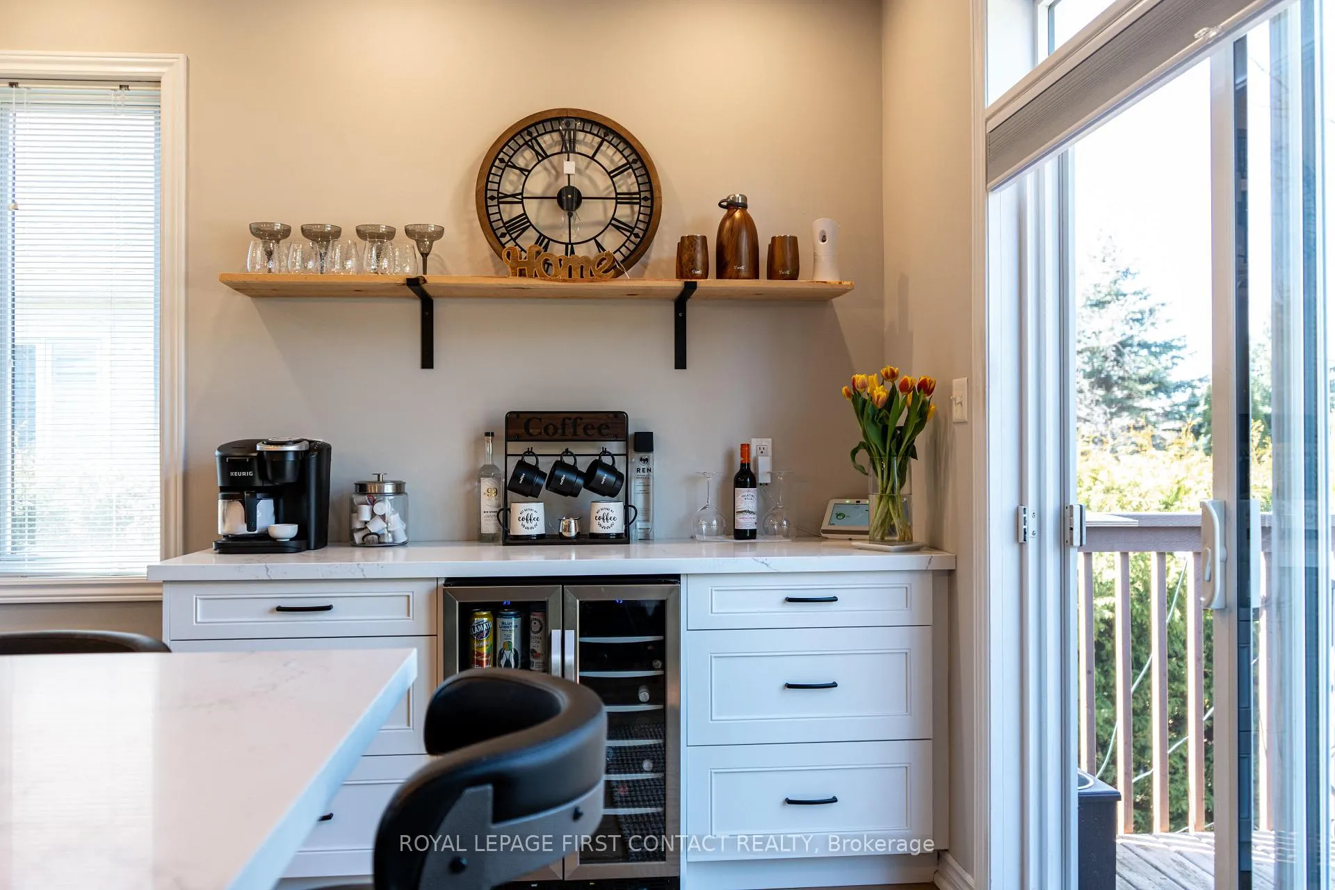 Photo 8 of 74 Meadowlark Boulevard, Wasaga Beach — HOMEH