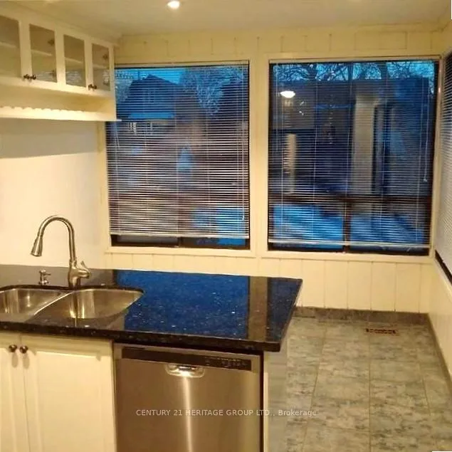 Photo 5 of 107 Helendale Avenue, Toronto, Yonge-Eglinton — HOMEH