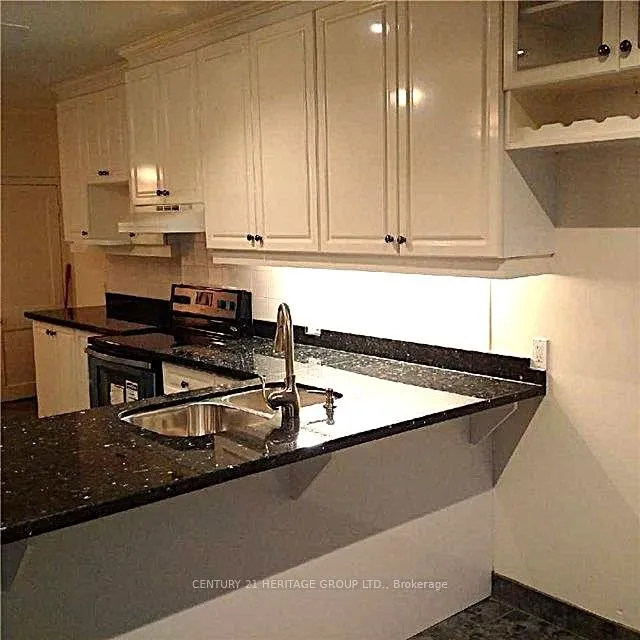 Photo 8 of 107 Helendale Avenue, Toronto, Yonge-Eglinton — HOMEH