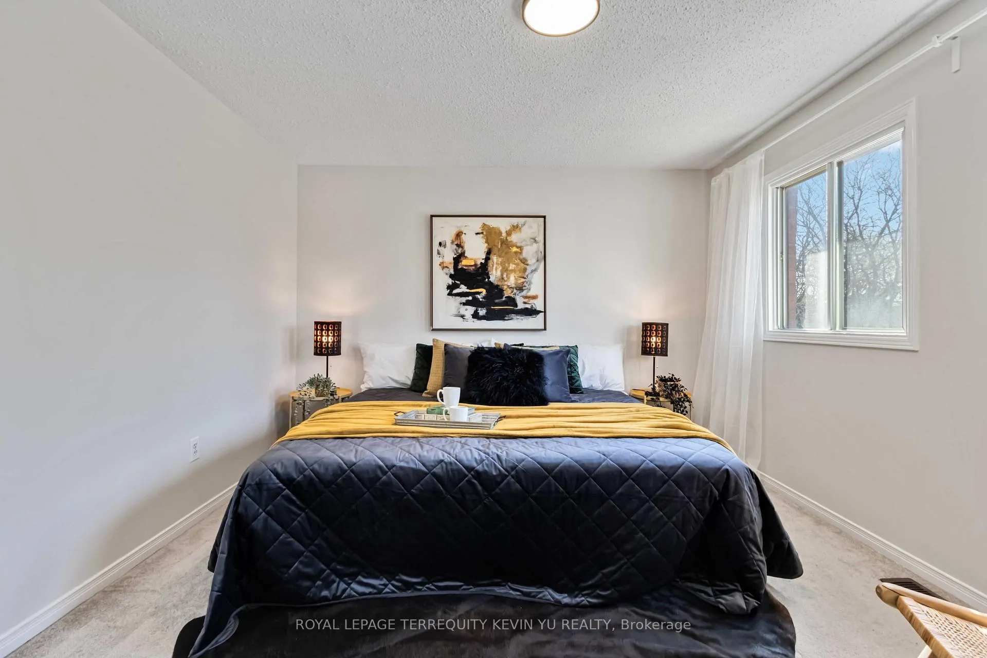 Photo 12 of 24 Blackburn Crescent, Ajax, Central — HOMEH