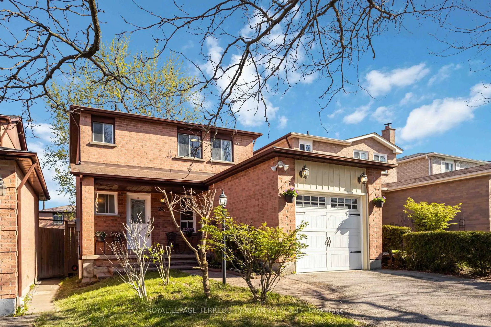 Photo 24 of 24 Blackburn Crescent, Ajax, Central — HOMEH