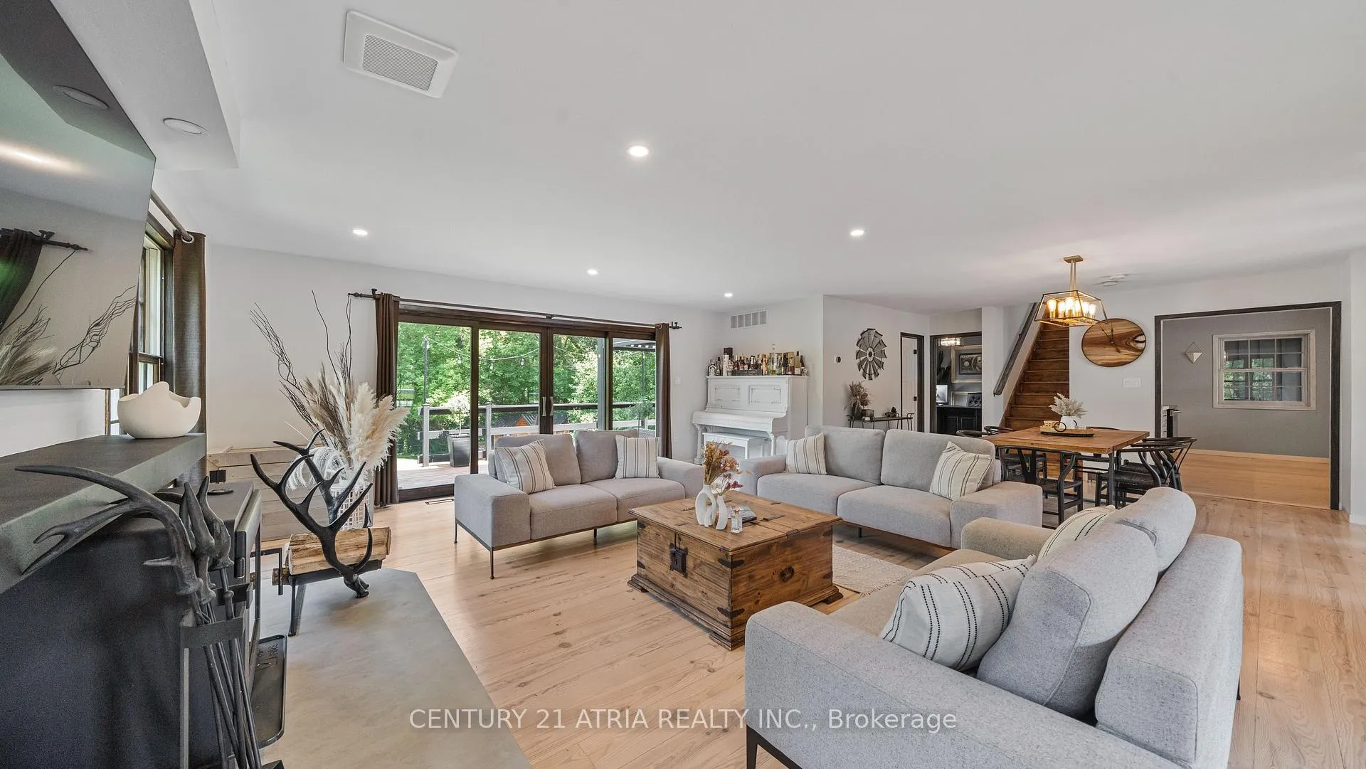 Photo 7 of 2460 Lloydtown-Aurora Road, King, Rural King — HOMEH
