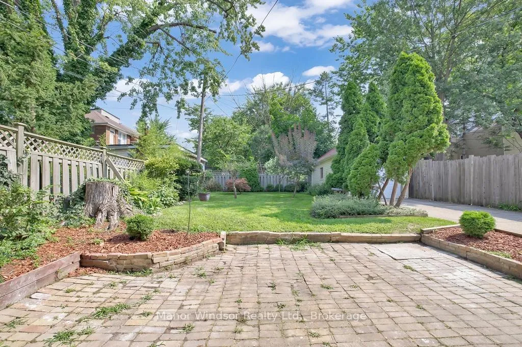 Photo 17 of 374 Detroit Street, Windsor — HOMEH