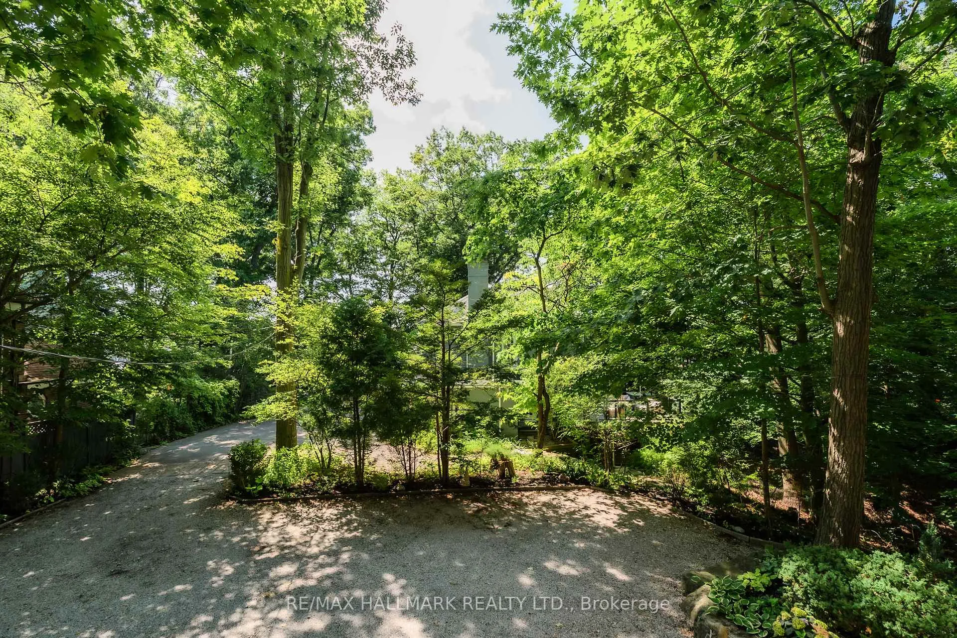 Photo 23 of 738 O'Connor Drive, Toronto, East York — HOMEH