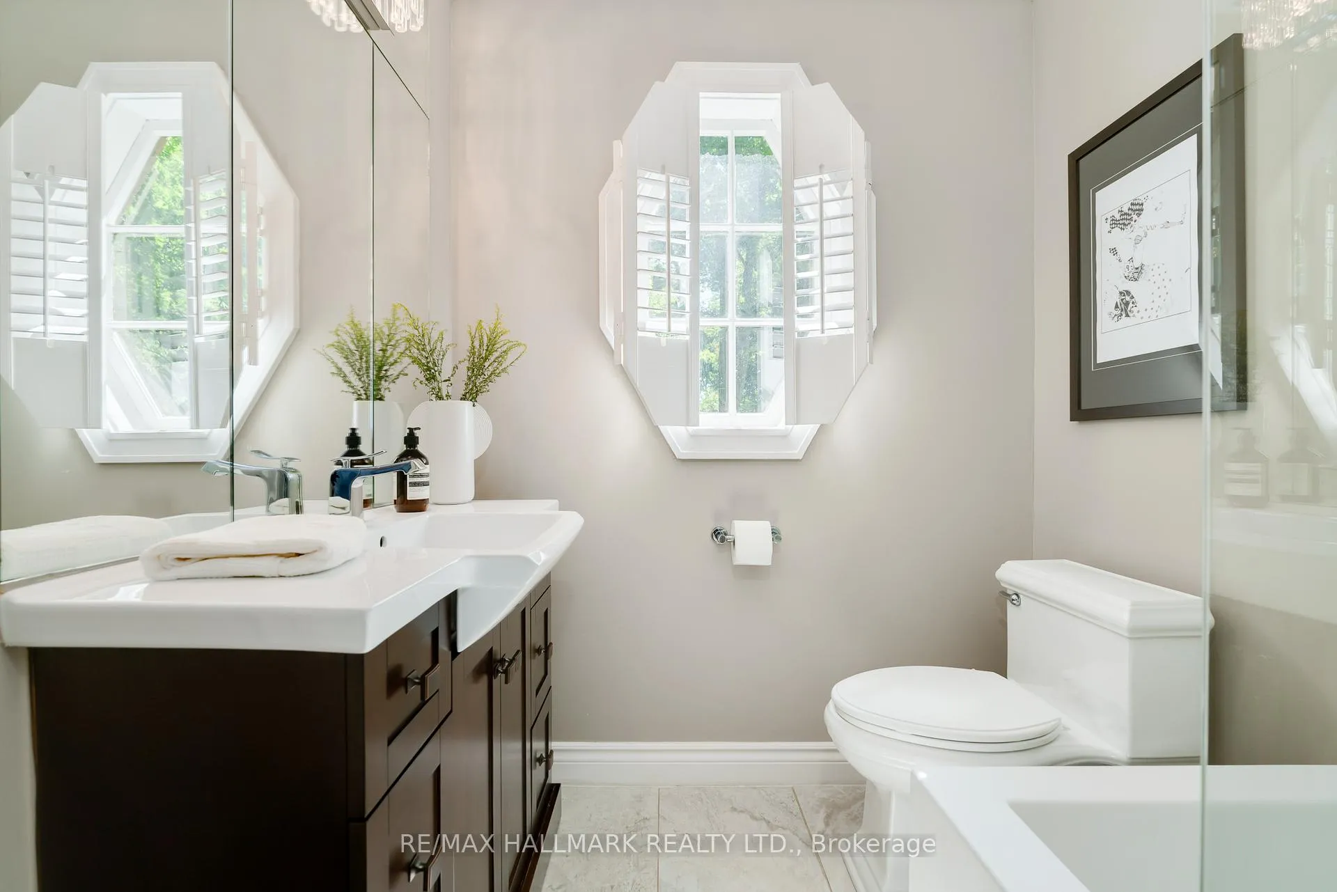 Photo 26 of 738 O'Connor Drive, Toronto, East York — HOMEH