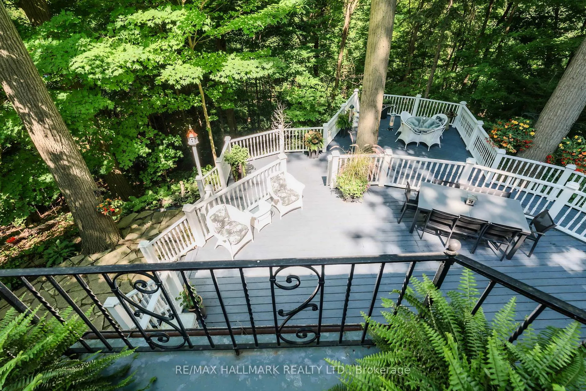 Photo 29 of 738 O'Connor Drive, Toronto, East York — HOMEH