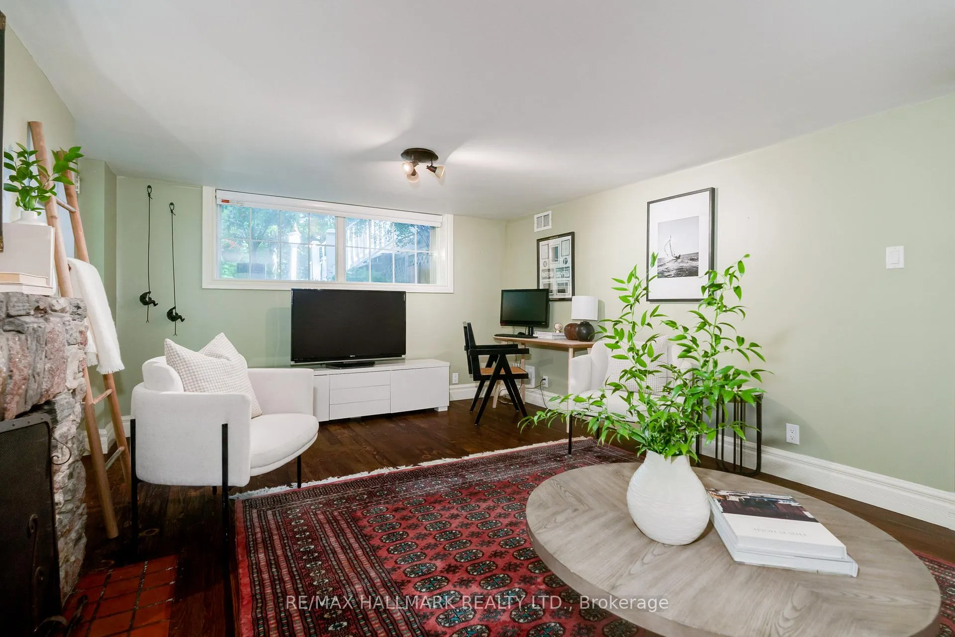 Photo 32 of 738 O'Connor Drive, Toronto, East York — HOMEH