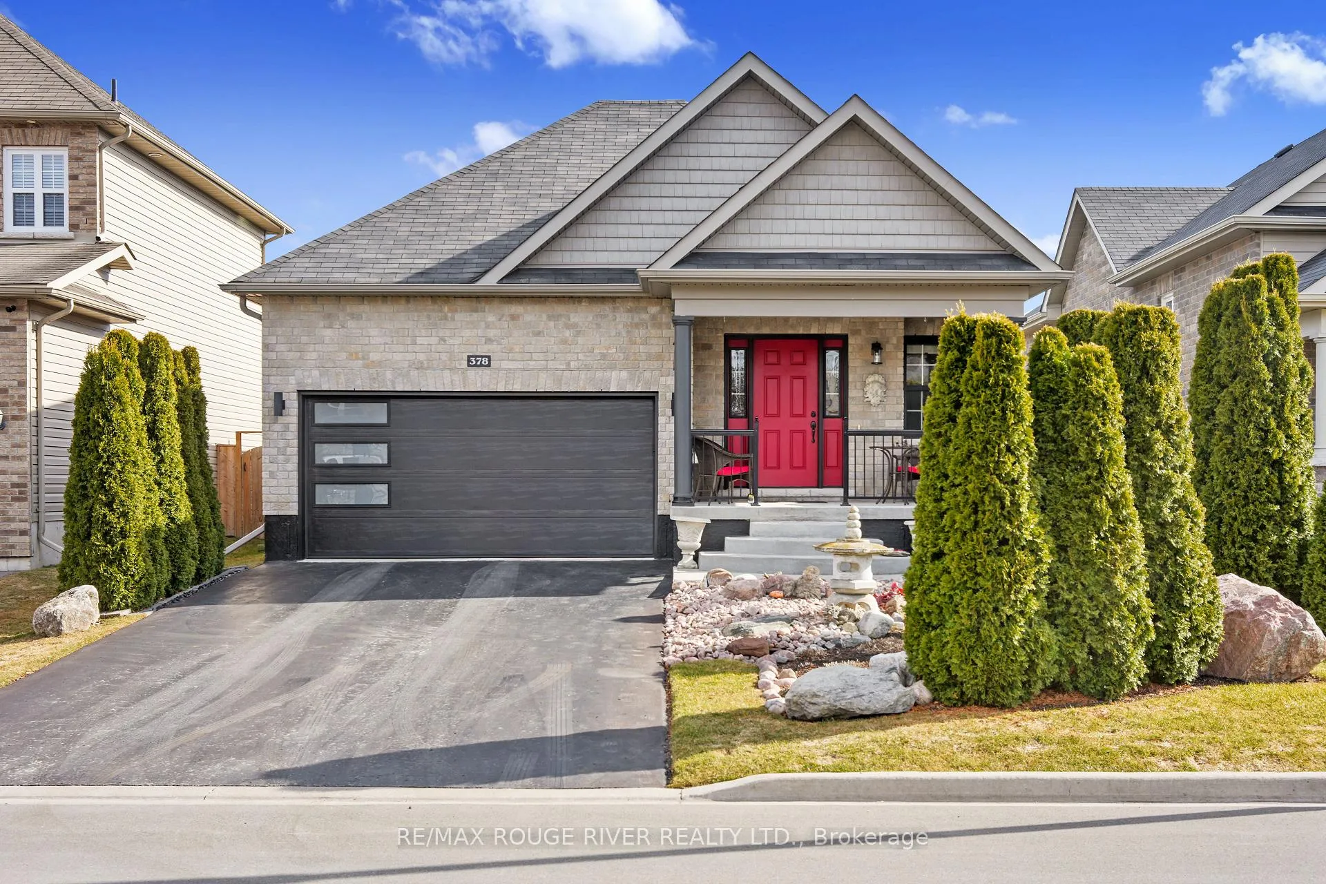 Front of 378 Lonsberry Drive