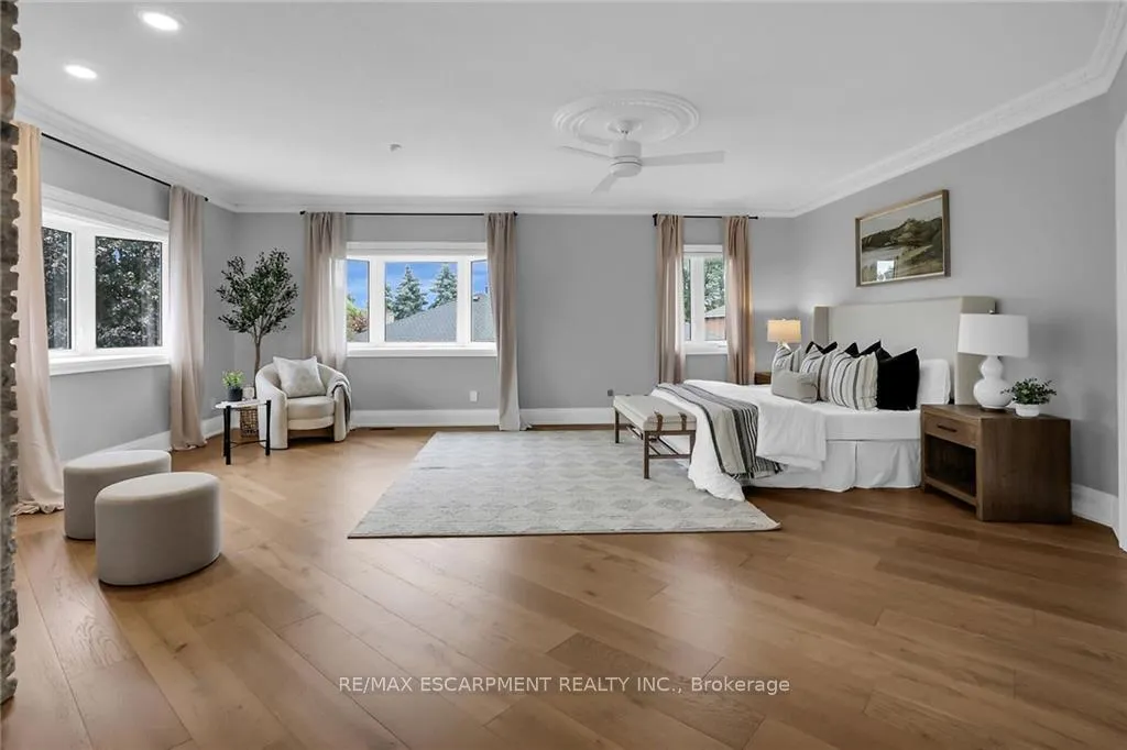 Photo 11 of 45 Lakegate Drive, Hamilton, Lakeshore — HOMEH